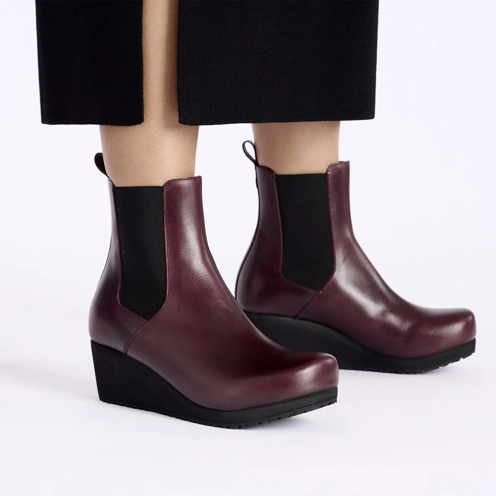 Birkenstock Ebba Narrow Chelsea Wedge Boot (Women) - Zinfandel Leather