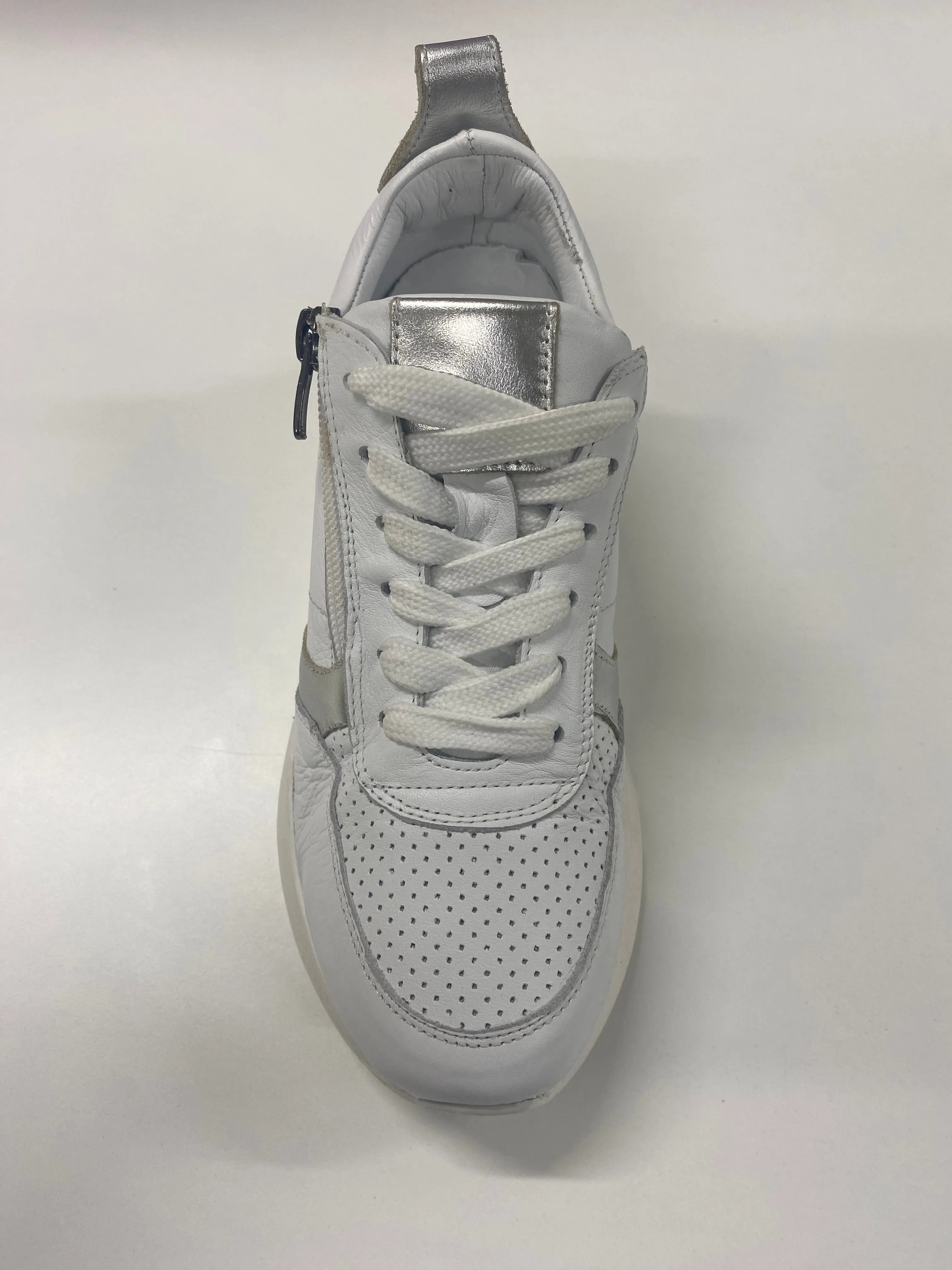 Valley - Leather Sneaker - White/Silver